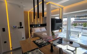 Larissa Absolute Suites A1 Sky View Smart Home